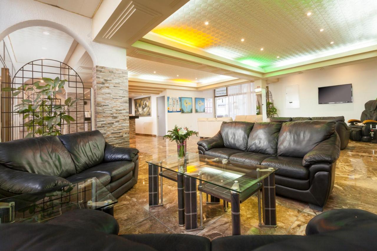 Penelope Beach Hotel Apts Протарас Екстер'єр фото